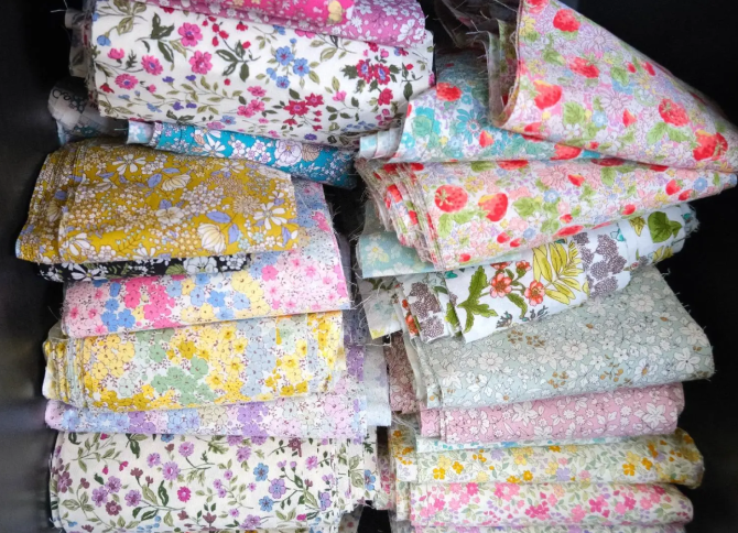 廃棄生地が「使い放題」の創作アトリエ